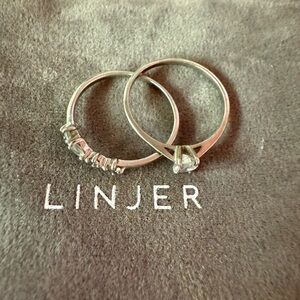 Two Linjer White Topaz Rings